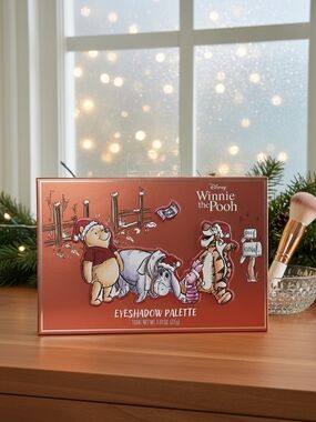 Disney Winnie the Pooh Eyeshadow Palette - Rust Orange and Gold Accents